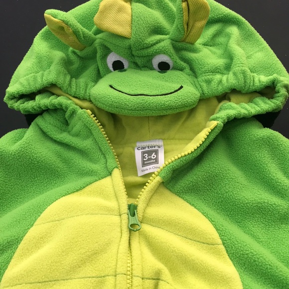 Costume - Picture 1 of 6